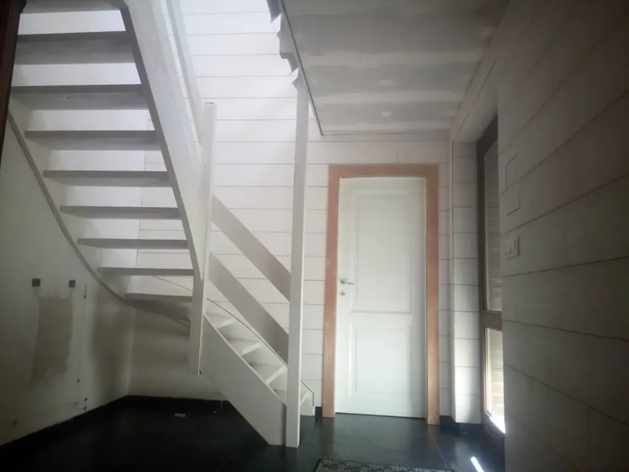 Aménagement intérieur — réalisation OK Menuiserie